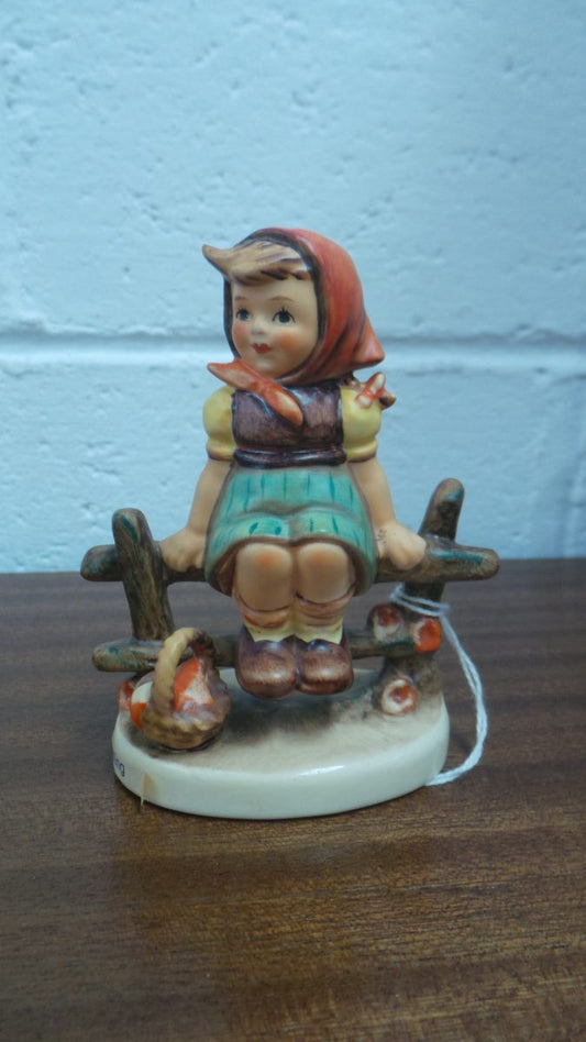 A beautiful Goebel German collectable figurine, called "just resting" in very good original condition.