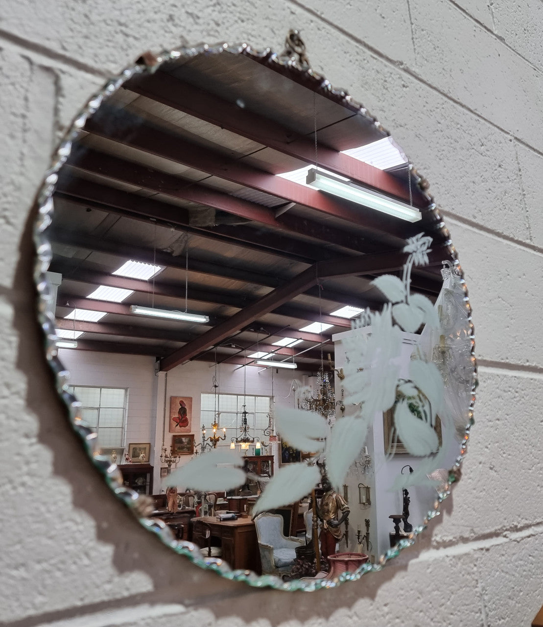 Vintage Art Deco round wall mirror with pie crust edge and etched floral design . In good condition, please see photos .