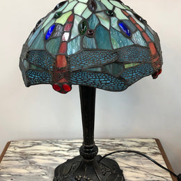 Fabulous decorative Tiffany style Dragonfly table lamp. It is in good working order with no damage.