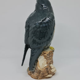 Stunning Royal Doulton peregrine falcon scotch whisky decanter. In great original condition.