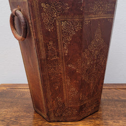 Vintage Italian tooled leather waste bin. It has been sourced locally and is in good original detailed condition. Please view photos as they help form part of the description.