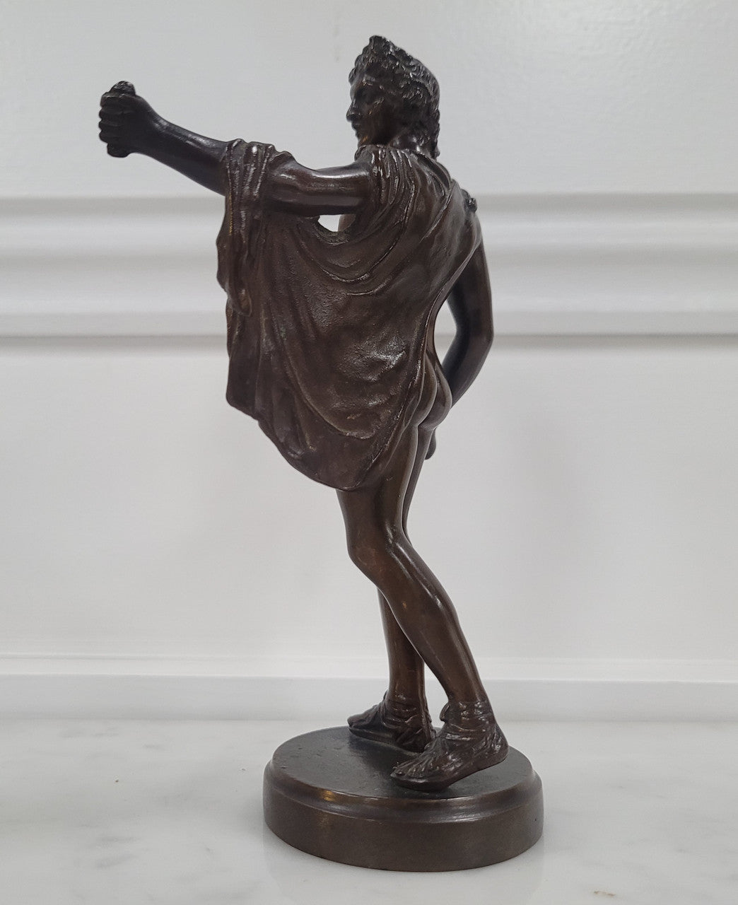 Fine qaulity Victorian bronze Apollo sculpture with rich dark brown patination. In great original condition.