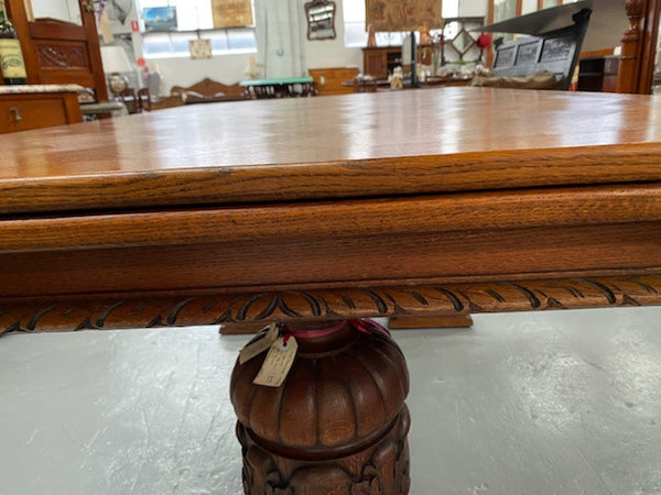 French Oak Renaissance style extension table. Extension leafs pull out either side and each leaf measures 54 cm. This allows you to use the table at three different sizes depending on your needs.