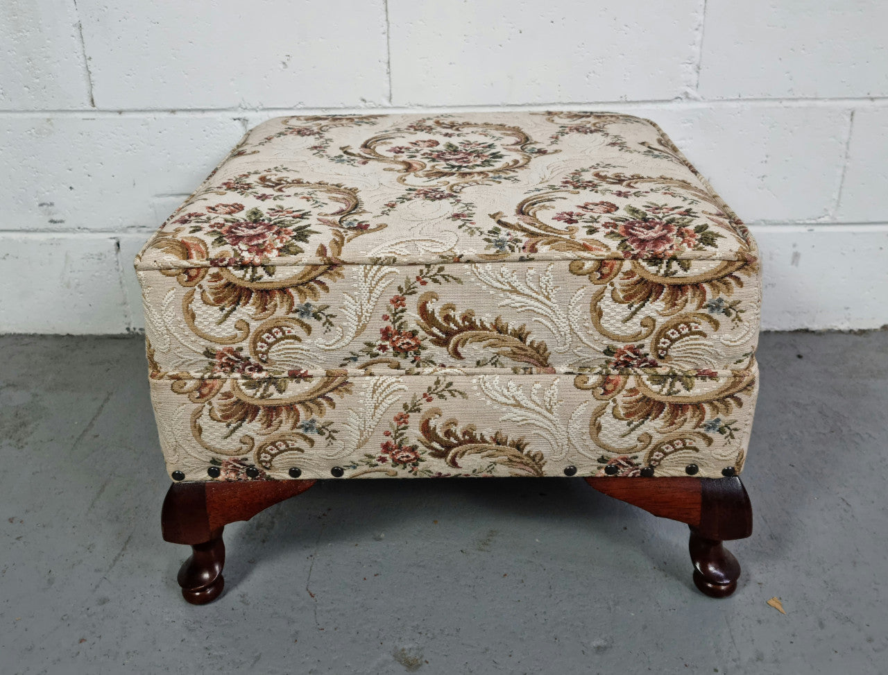 Vintage square Mahogany Tapestry foot stool. It is in good original used condition and can be used as is or be reupholstered.