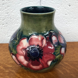 Anemone pattern hand-painted Moorcroft vase, in good condition.