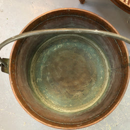 French Antique Copper pot with a lovely brass band and has a handle in good original condition.