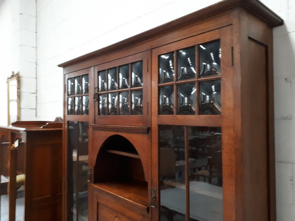 Amazing English Arts & Crafts Quarter Sawn Oak Bookcase