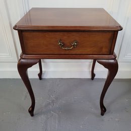 Vintage Mahogany single drawer cabriole leg bedside table. It has been sourced from locally and is in good original detailed condition.