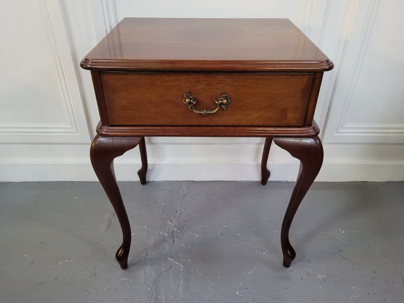 Vintage Mahogany single drawer cabriole leg bedside table. It has been sourced from locally and is in good original detailed condition.