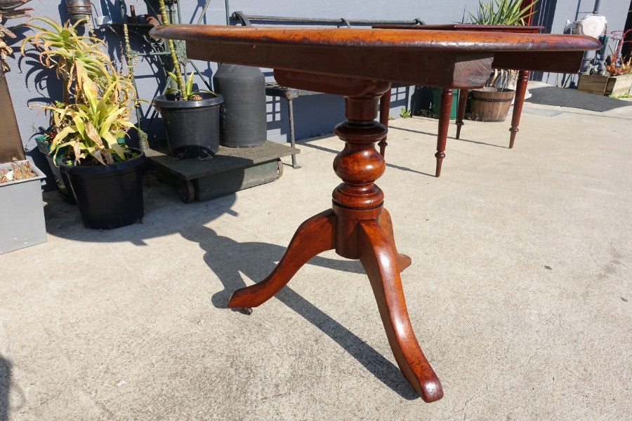 Victorian cedar tea table