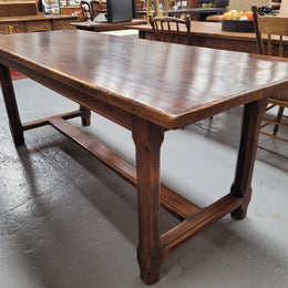 French oak stretcher base refectory table. It has been sourced from France and is in good original condition. Please see pictures to form part of the description.