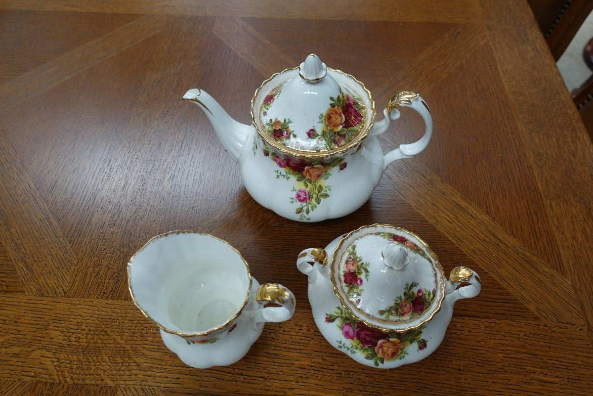 Royal Albert Old Country Roses Tea Set | Antique & Vintage | Moonee Ponds Antiques | Australia Wide