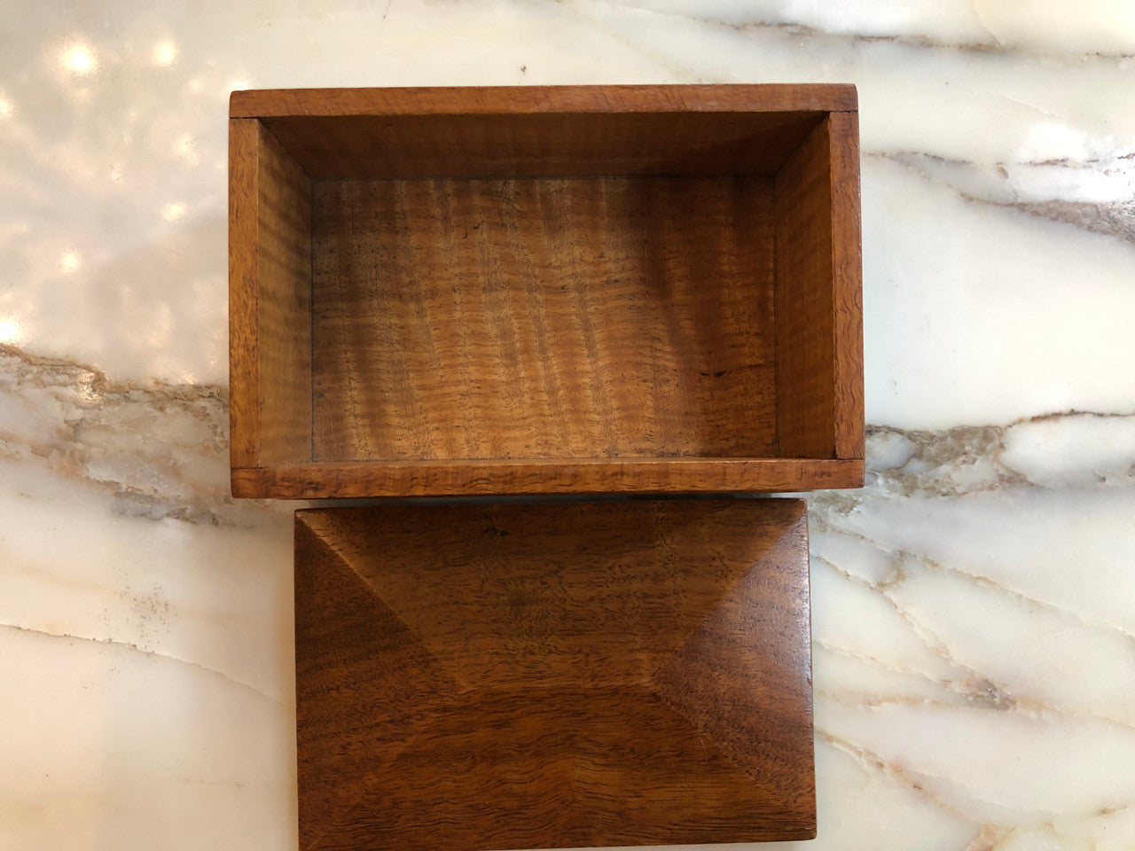 Australian Silky Oak Lidded Wooden Box | Antique & Vintage | Moonee Ponds Antiques | Australia Wide Delivery