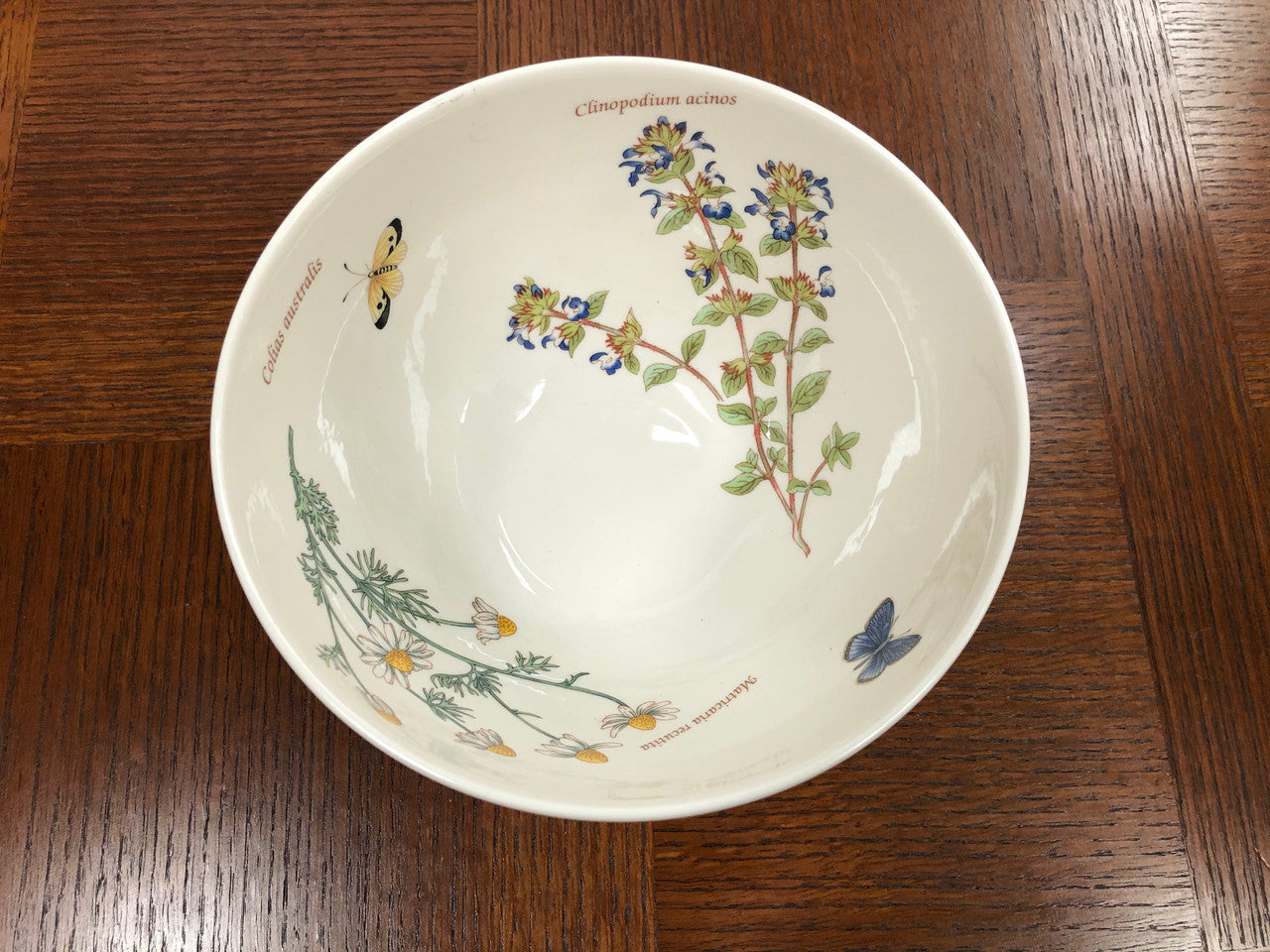 Beautiful Wedgwood mixing bowl