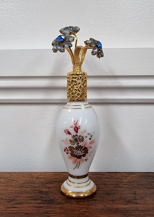 Lovely Vintage milk glass and hand painted perfume bottle with gilt, in good condition.