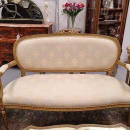 French Louis XVI style salon lounge suite with amazing like new upholstery. In good original condition and with like new fabric upholstery with very little sign of use. Please request more photos if required as they help form part of the description.