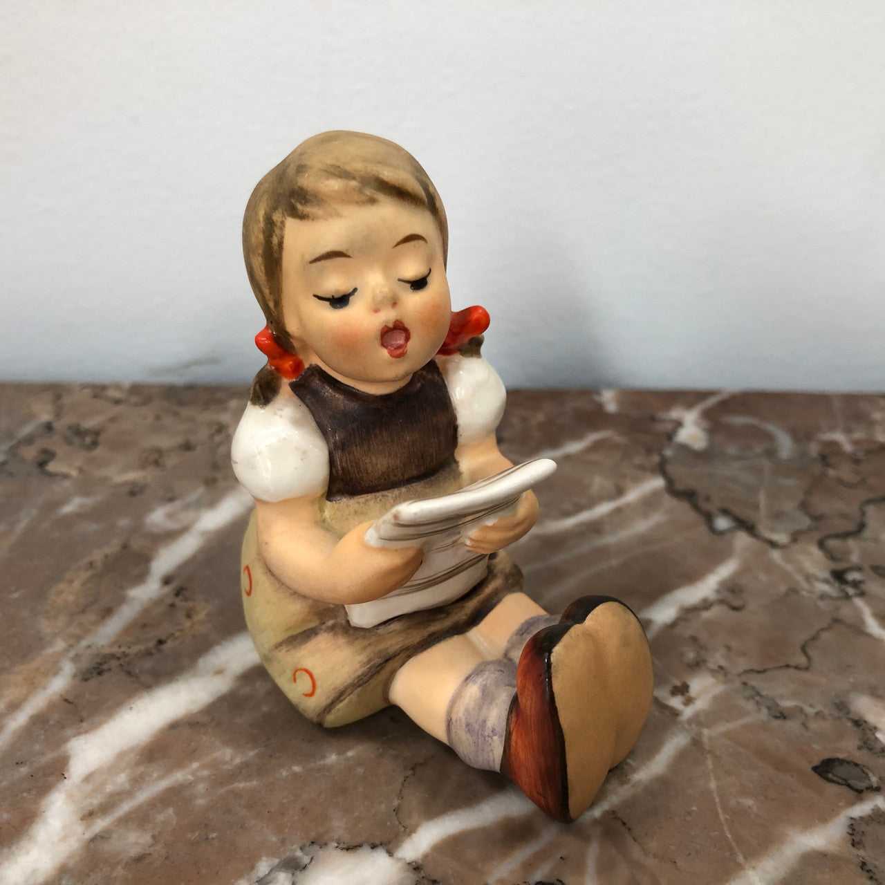 Vintage Hummel Figurine 389 Girl With Music Sheets