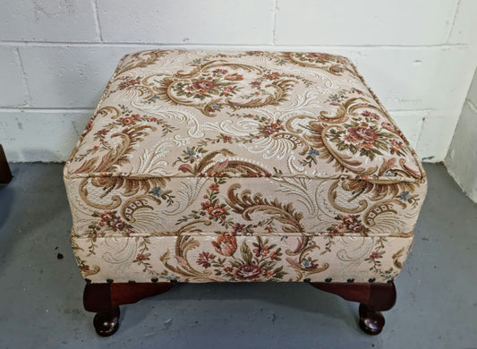 Vintage Mahogany Tapestry square foot stool. It is in good original used condition and can be used as is or be reupholstered.