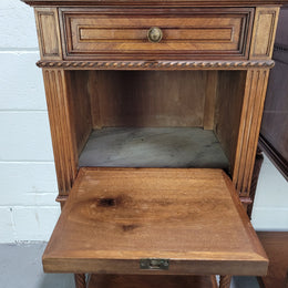 Pair parquetry Walnut bedside cabinets with white inset marble tops. In good original detailed condition.