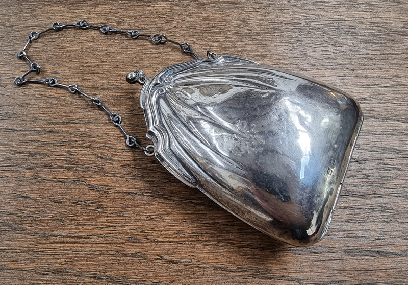 Edwardian Birmingham silver purse. In good condition please view photos as they help form part of the description.