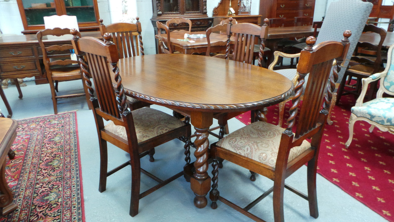 Beautiful Antique Jacobean Oak Dining Table And Chairs