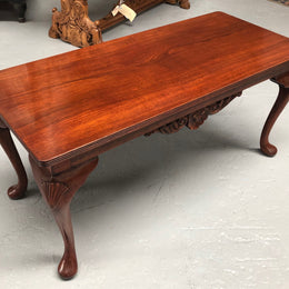 Lovely Mahogany coffee table
