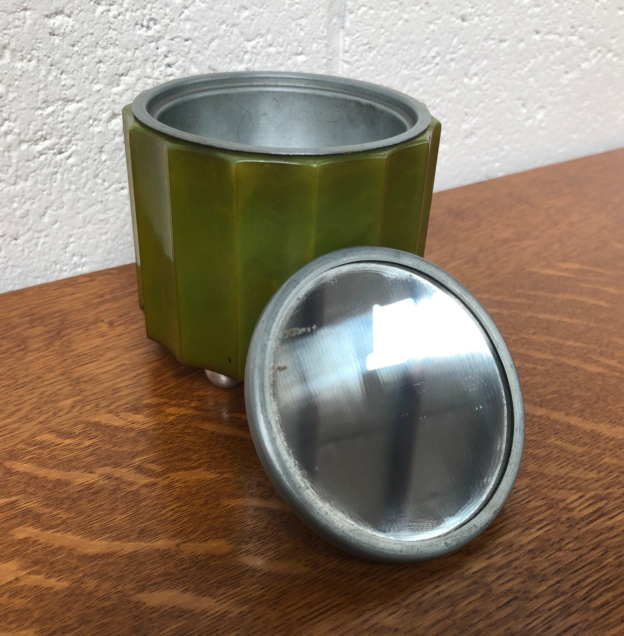 Art Deco Bakelite & Musical | Antique & Vintage | Moonee Ponds Antiques | Australia Wide Delivery