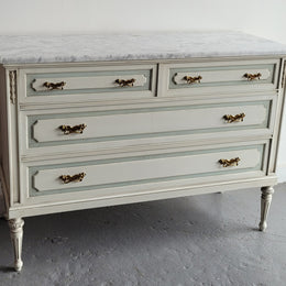 Charming Vintage French Louis 16th style original chalk painted chest of four drawers. It has been sourced from France and in good original condition.