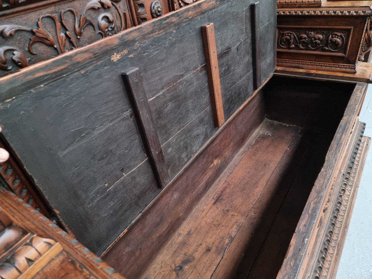 18th Century Carved Italian Renaissance Style Hall Seat | Antique & Vintage | Moonee Ponds Antiques | Australia Wide Delivery