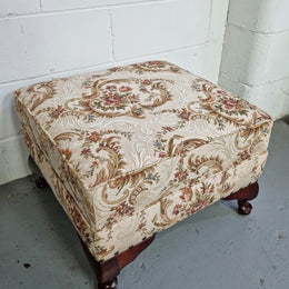 Vintage Mahogany Tapestry square foot stool. It is in good original used condition and can be used as is or be reupholstered.