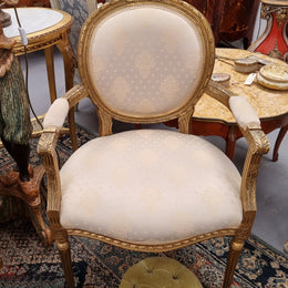 French Louis XVI style salon lounge suite with amazing like new upholstery. In good original condition and with like new fabric upholstery with very little sign of use. Please request more photos if required as they help form part of the description.