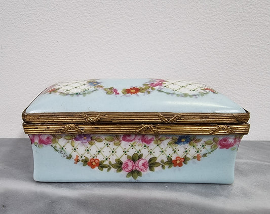 Beautiful Rare Antique German Porcelain Limoges Style Stamp Box