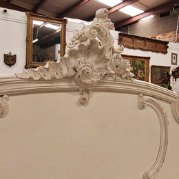 French Louis 15th Style French queen size bed and rails with custom made slats in distressed chalk painted finish. It has been sourced from France and is in good original detailed condition.