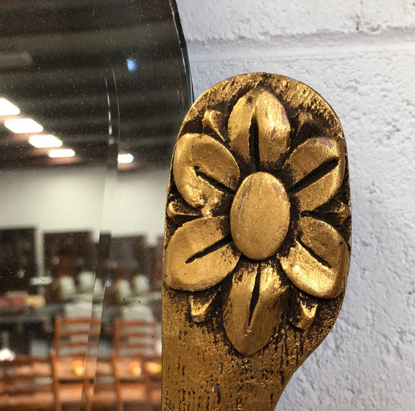 Beautiful French decorative Art Deco giltwood wall mirror with lovely floral detail. Contains its original mirror and is in good original condition.