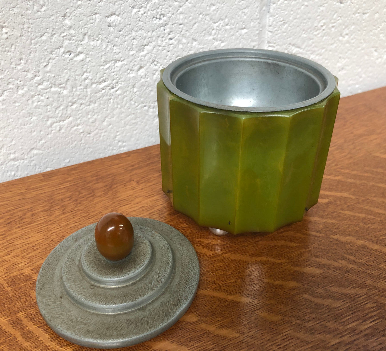 Art Deco Bakelite & Musical | Antique & Vintage | Moonee Ponds Antiques | Australia Wide Delivery