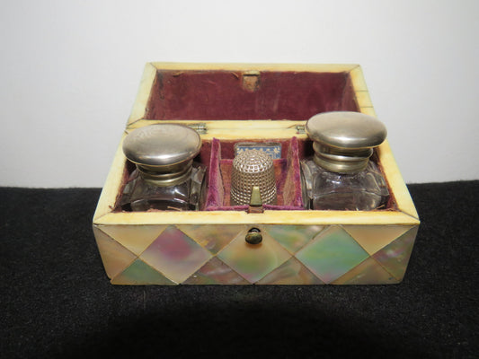 Very Rare Victorian Mother Of Pearl Ladies Travelling Vanity Set