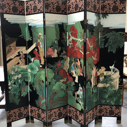 Fabulous Chinese Decorative dressing screen with lovely details in good original detailed condition.