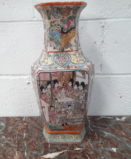 Antique Chinese export 19th Century hand-painted Famille Jaune vase. Chien-Lung seal mark to (1736-1795)