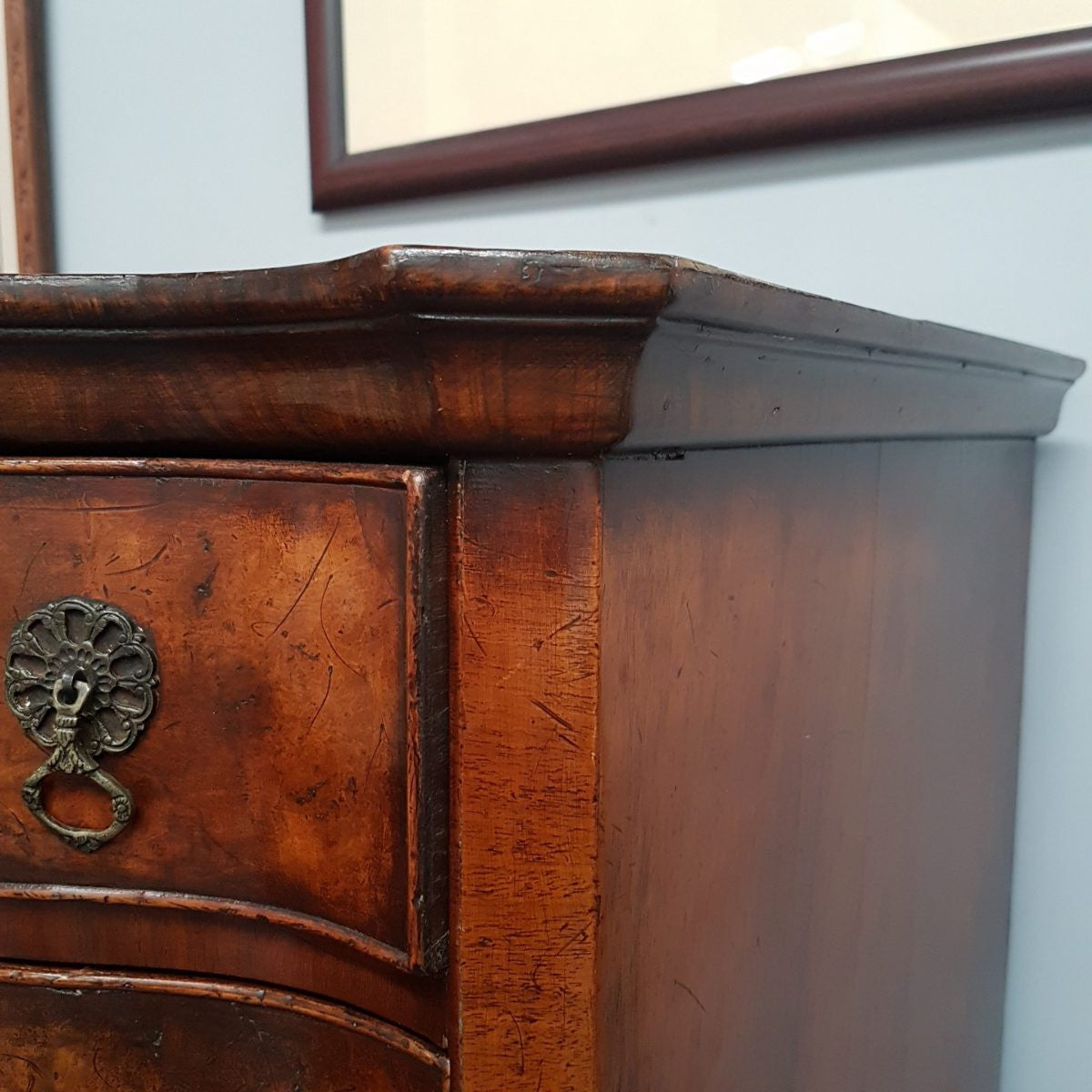 Georgian Serpentine Chest Of Drawers