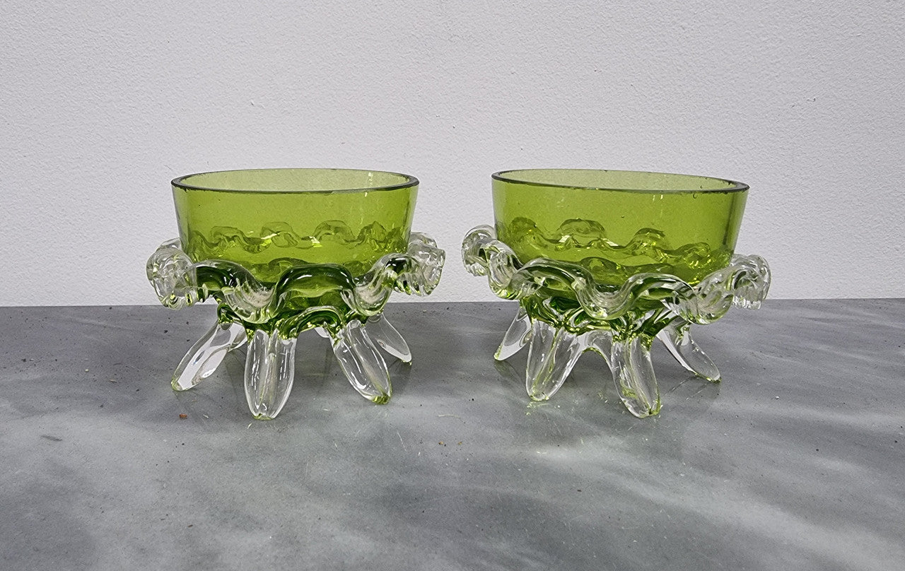 Lovely pair of Victorian green glass open salt bowls with clear frilled edging. In good original condition.
