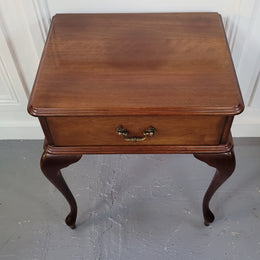 Vintage Mahogany single drawer cabriole leg bedside table. It has been sourced from locally and is in good original detailed condition.