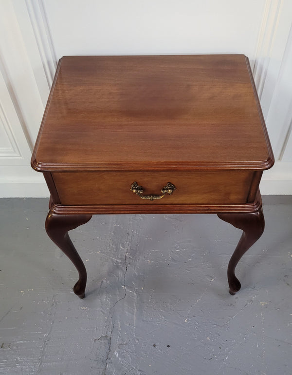 Vintage Mahogany single drawer cabriole leg bedside table. It has been sourced from locally and is in good original detailed condition.