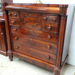 Victorian Chest of Drawers