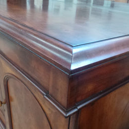 Victorian Mahogany Mirrored Back Sideboard