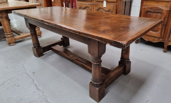 Lovely vintage French dark Oak pedestal base Farmhouse table. It can comfortable sit eight and it is in good original condition.