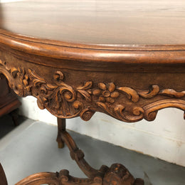 French Walnut Louis XV style center/side table. In very good original condition. Circa 1930's.
