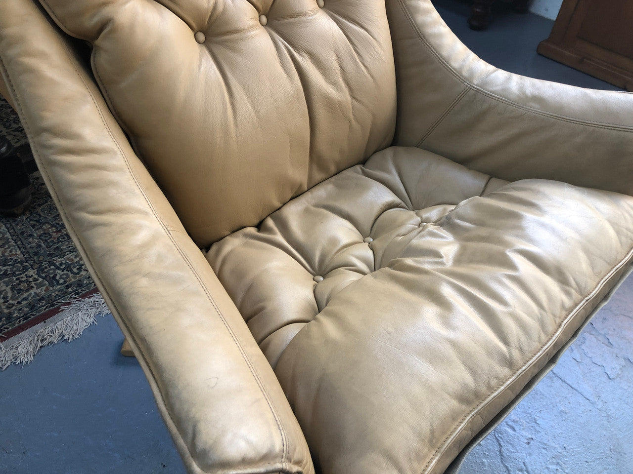 Vintage Midcentury Falcon Chair | Antique & Vintage | Moonee Ponds Antiques | Australia Wide Delivery