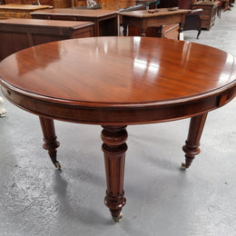 Amazing Victorian round Mahogany extension table. It comes with one extension leaf which can be added to the center of table when required. Sourced Locally and in good original detailed condition.
