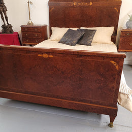 French Art Deco bedroom suite consisting of queen size bed in Amboyna wood and featuring pretty inlay. It comes with a matching pair of bedsides. It is a very stylish and high quality suite. It has been sourced from France and is in good original detailed condition.