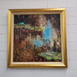 A beautiful Framed oil on canvas in vibrant colours and framed in a lovely gold frame. This piece is signed by artist John Cumming from "The Mill Gallery" and still has its original gallery card as shown in picture. It is in good original condition.